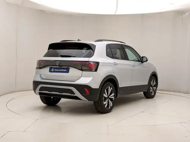 Volkswagen T-Cross view 4