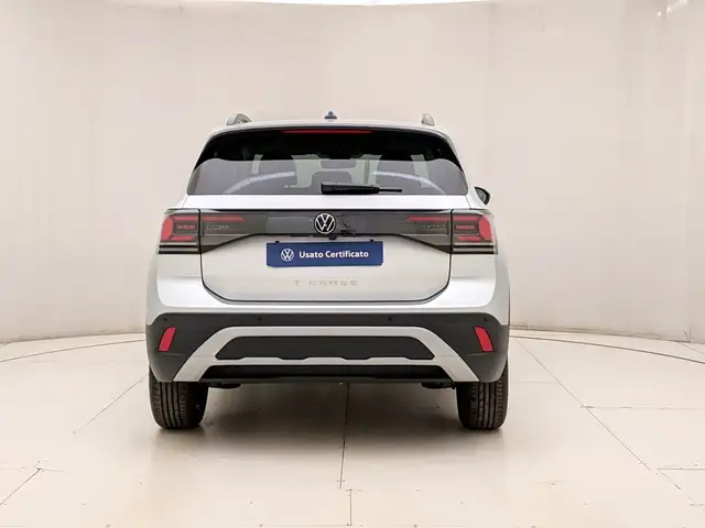 Volkswagen T-Cross view 5