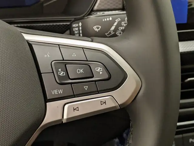 Volkswagen T-Cross view 11