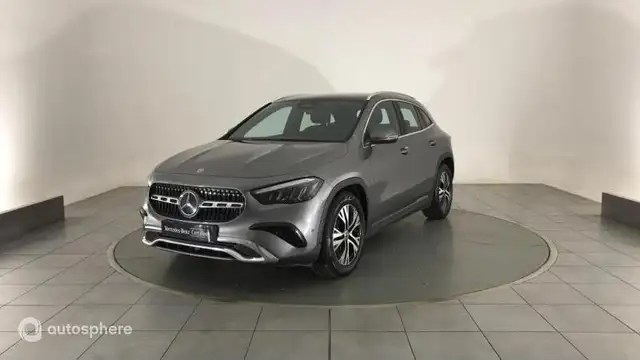 Mercedes-Benz GLA 200 200 163ch Progressive Line 7G-DCT