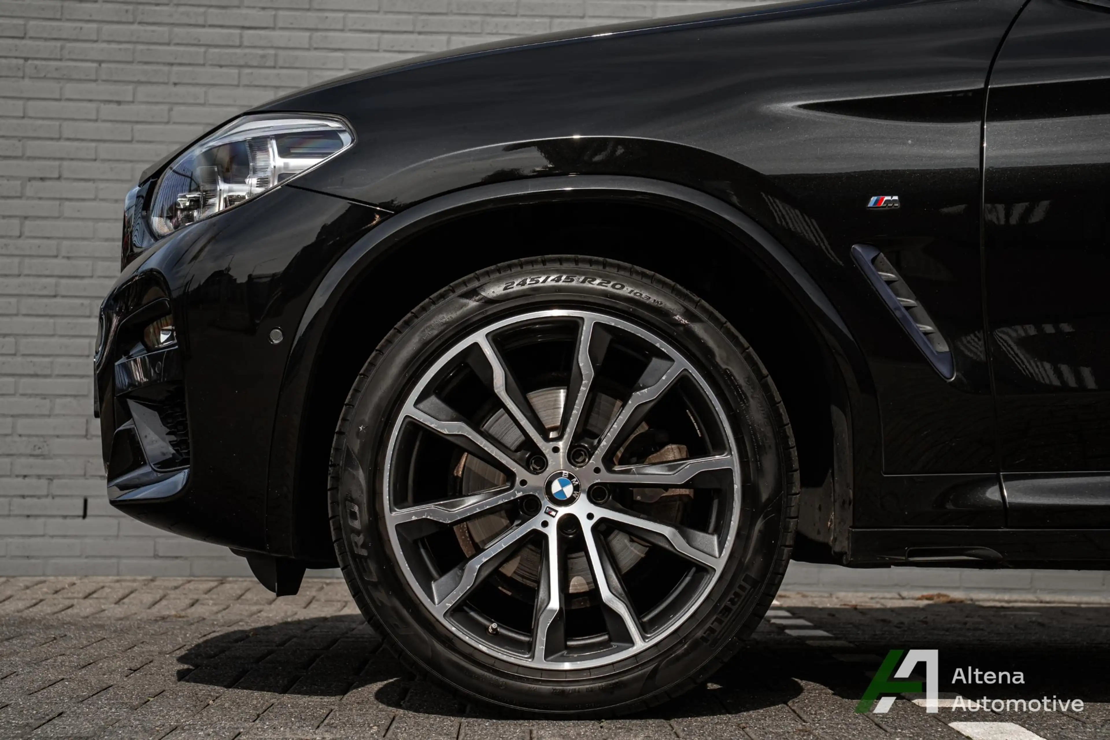 BMW X4 xDrive20i High Executive Edition M-sport, panorama — photo 3