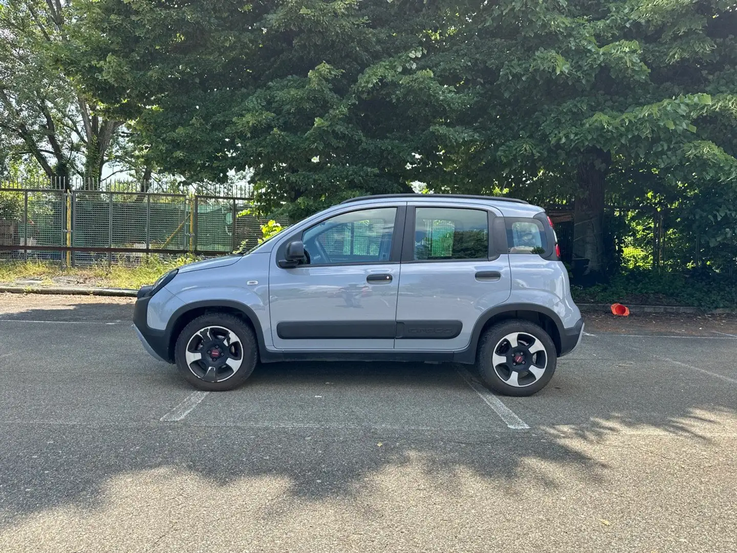 Fiat Panda 1.0 FireFly 70cv S&S Hybrid City Cross Grigio - 2