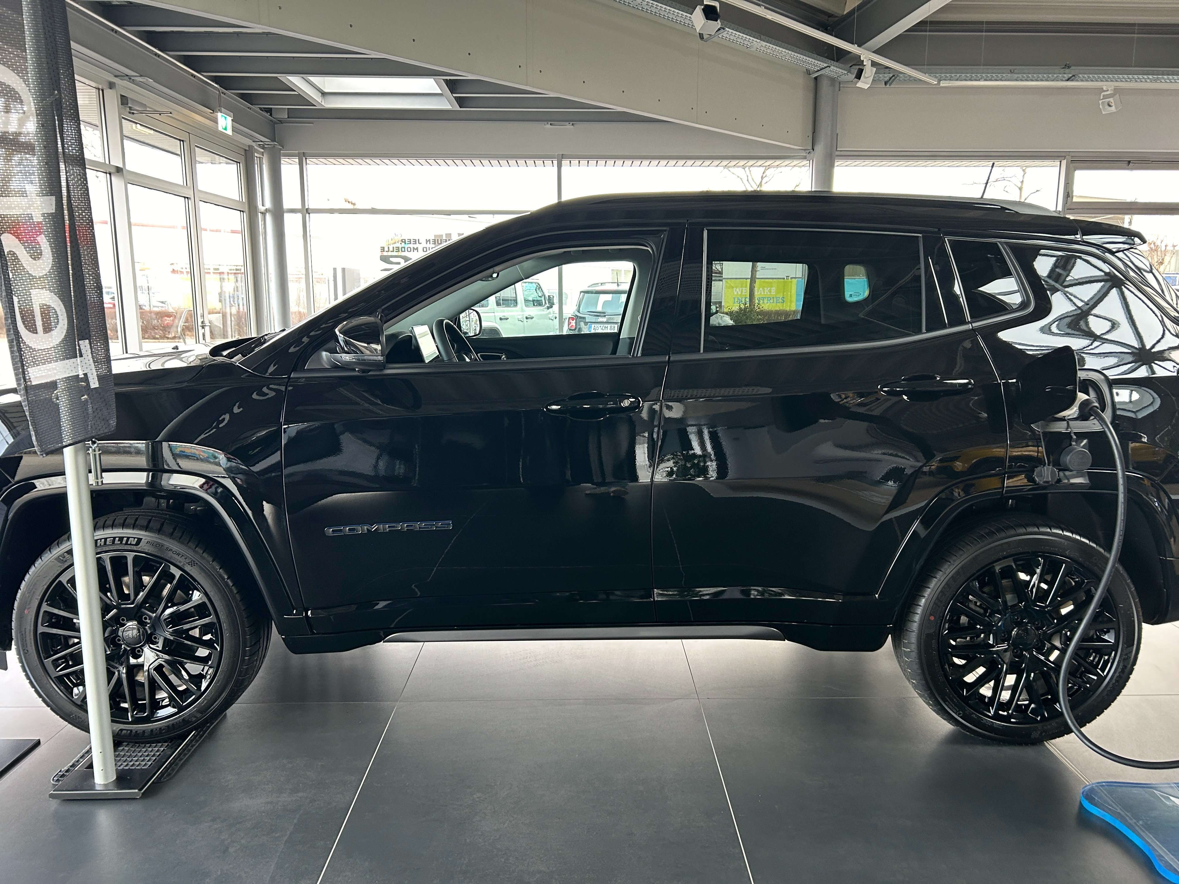 Second hand Jeep Compass 1.3