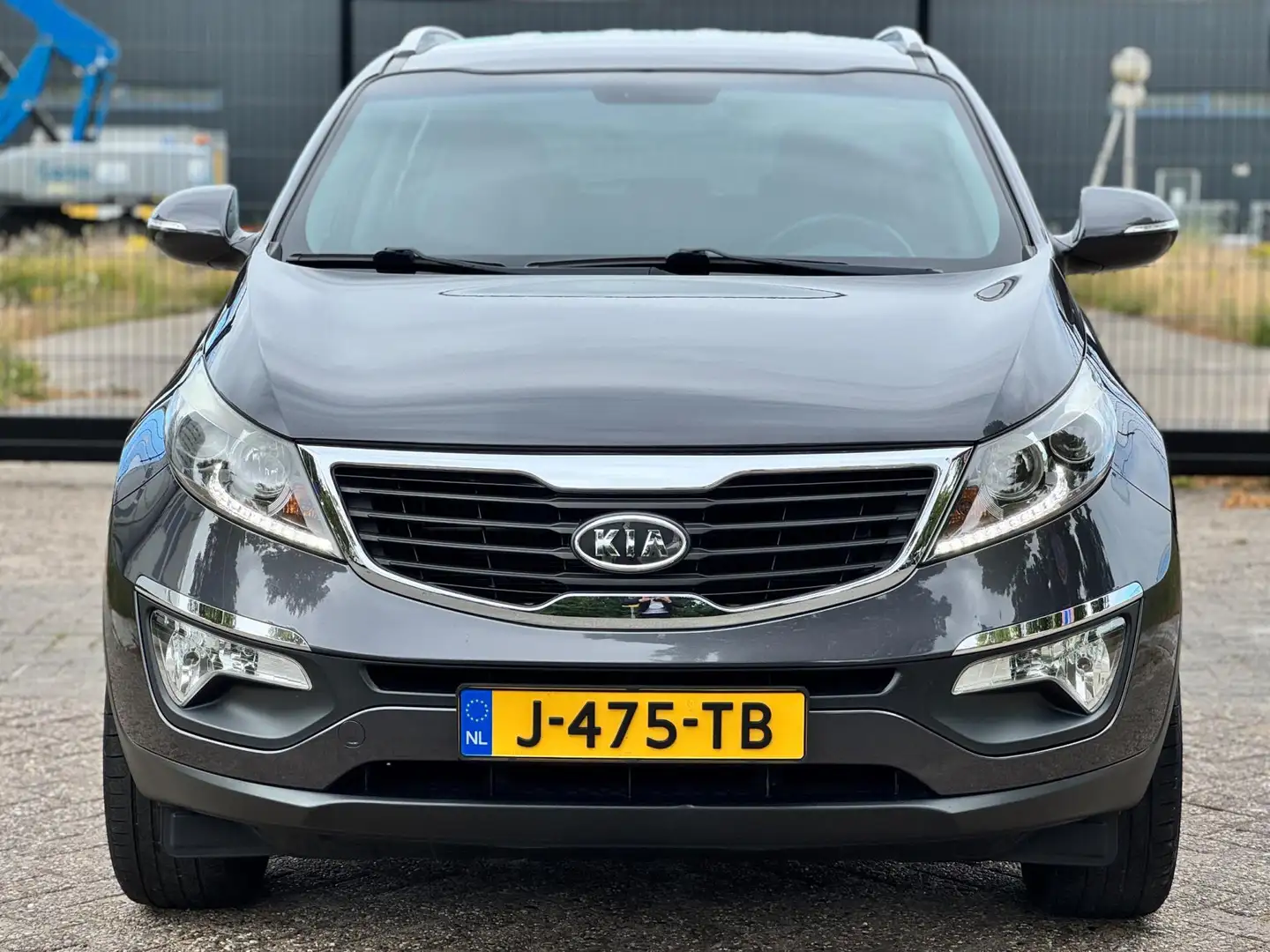 Kia Sportage 1.6 GDI ISG X-ecutive Plus Pack Grijs - 2