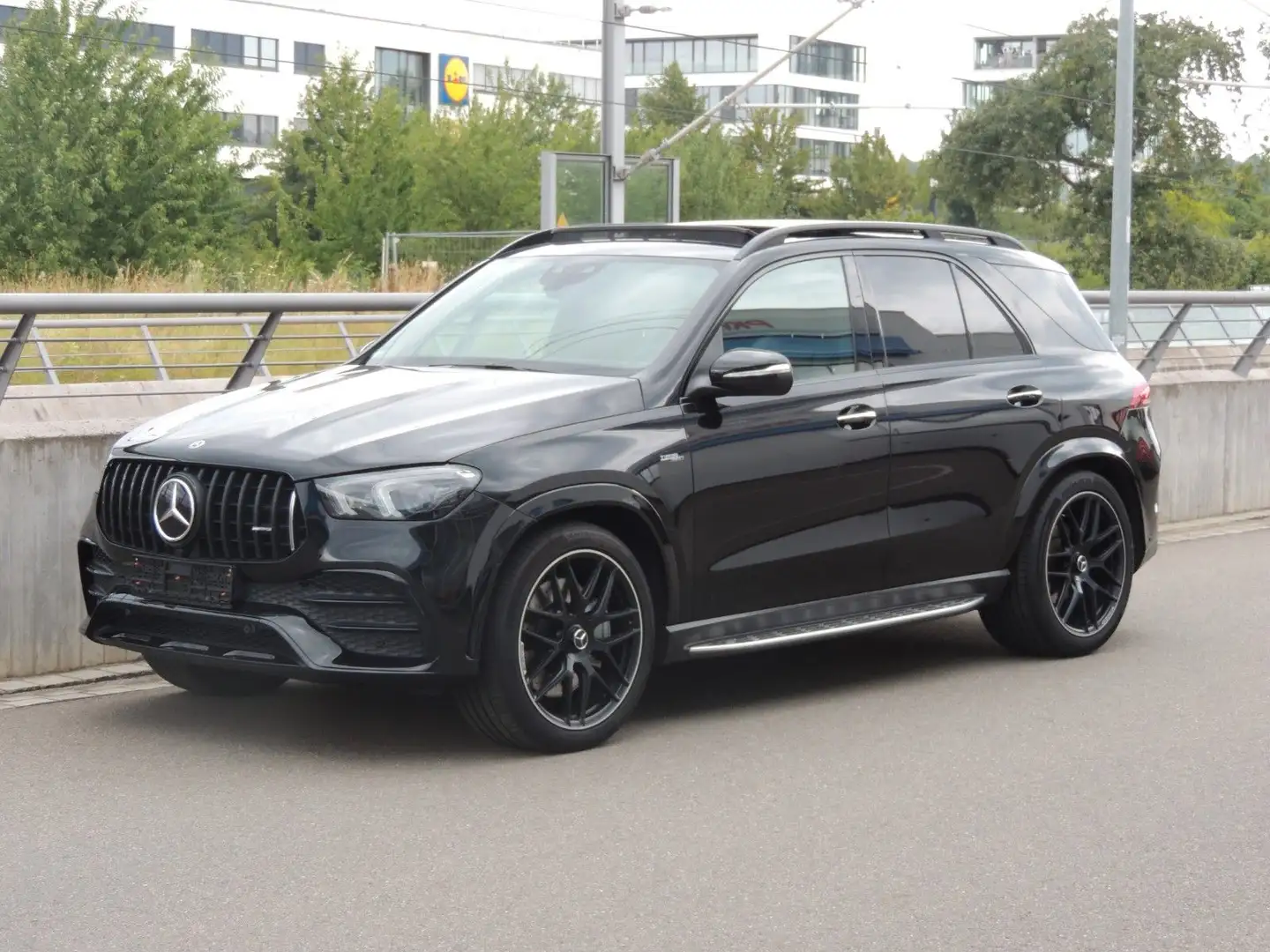Mercedes-Benz GLE 53 AMG 4M+*PANO*NAPPA*MBUX*DISTR*22zoll*BURM Negru - 1
