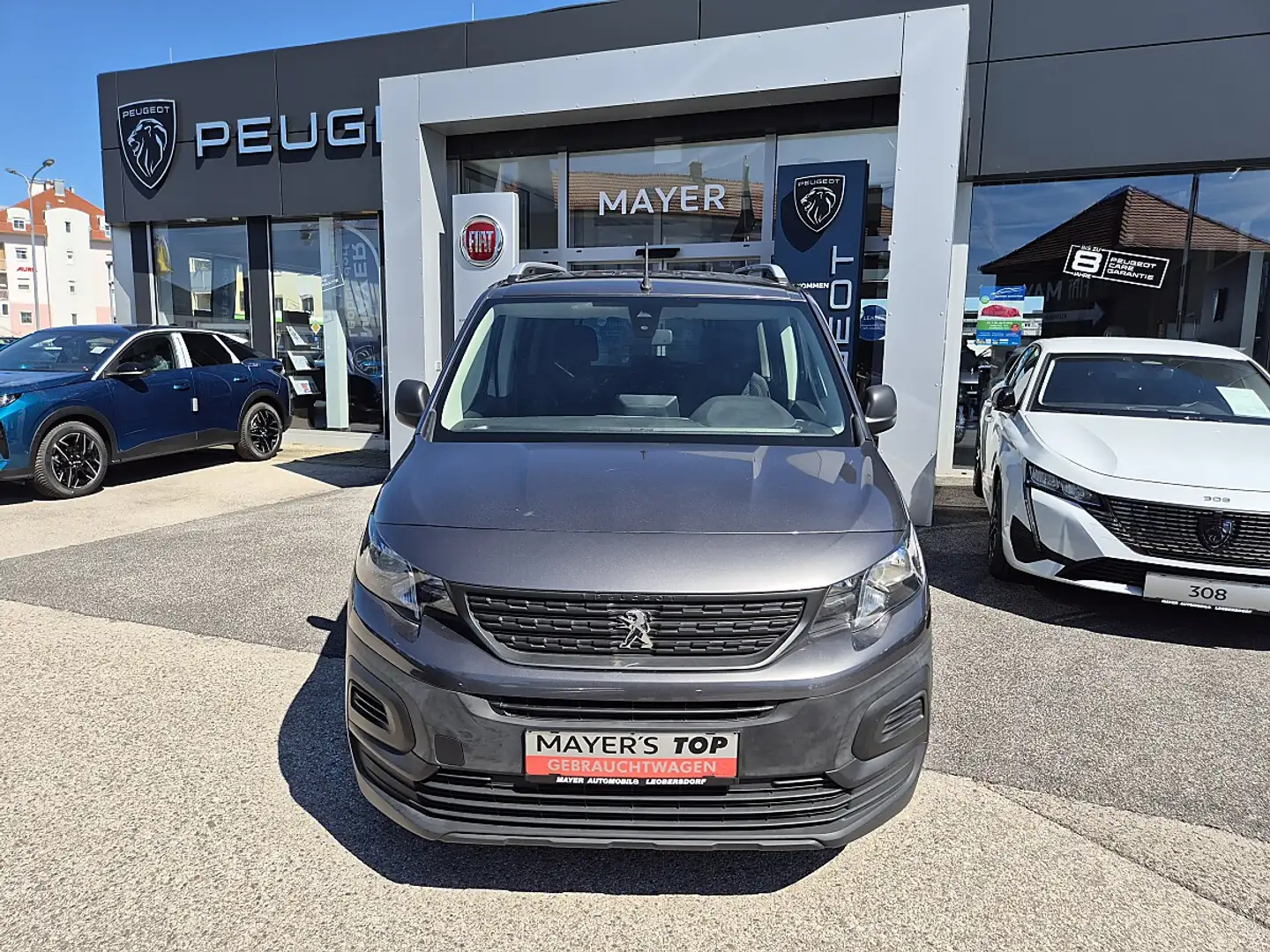 Peugeot Rifter 1,5 BlueHDI 100 S&S Active Grau - 2