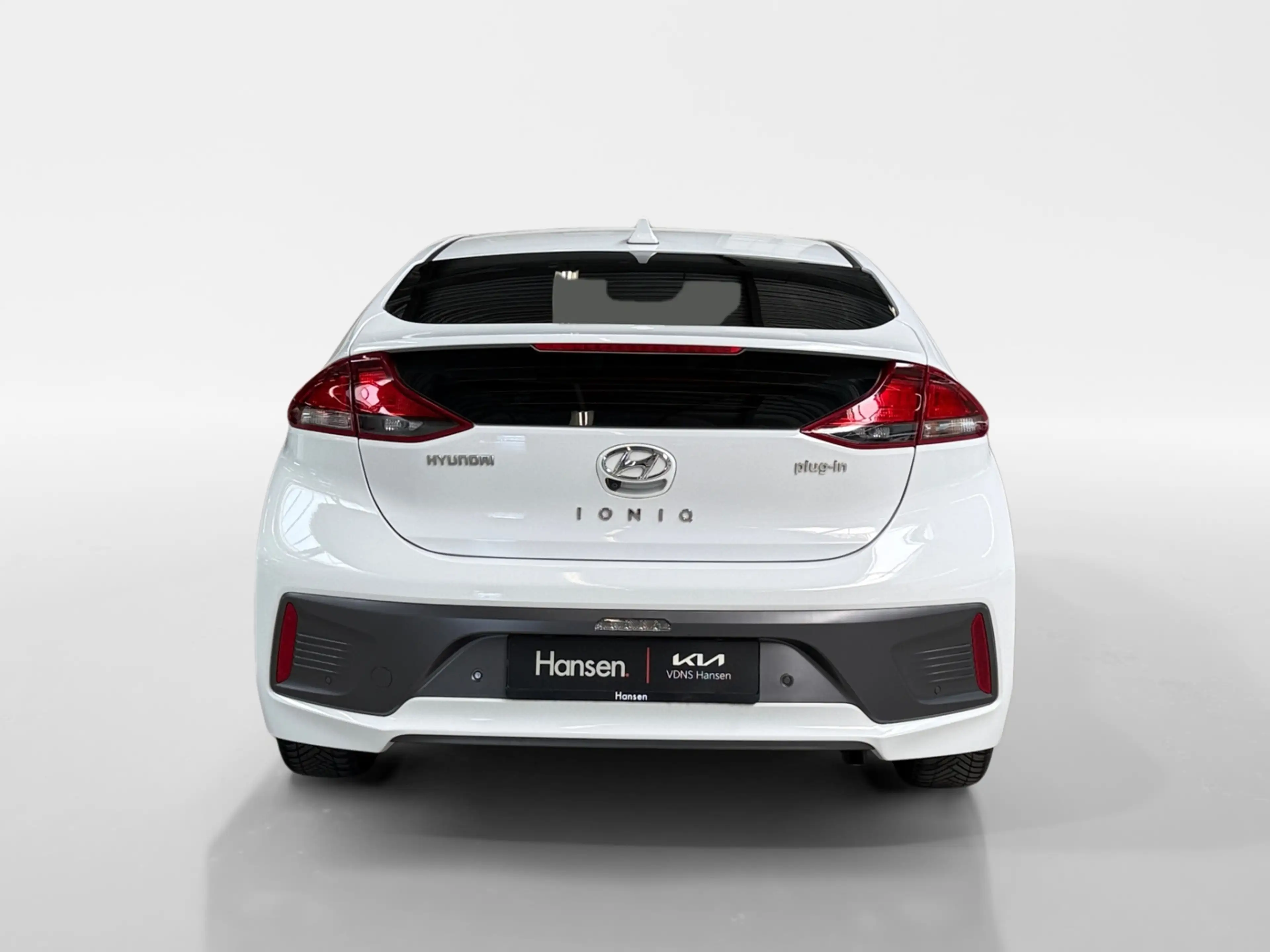 Hyundai IONIQ 1.6 GDi PHEV Comfort I CarPlay I Adaptive I Camera — photo 15