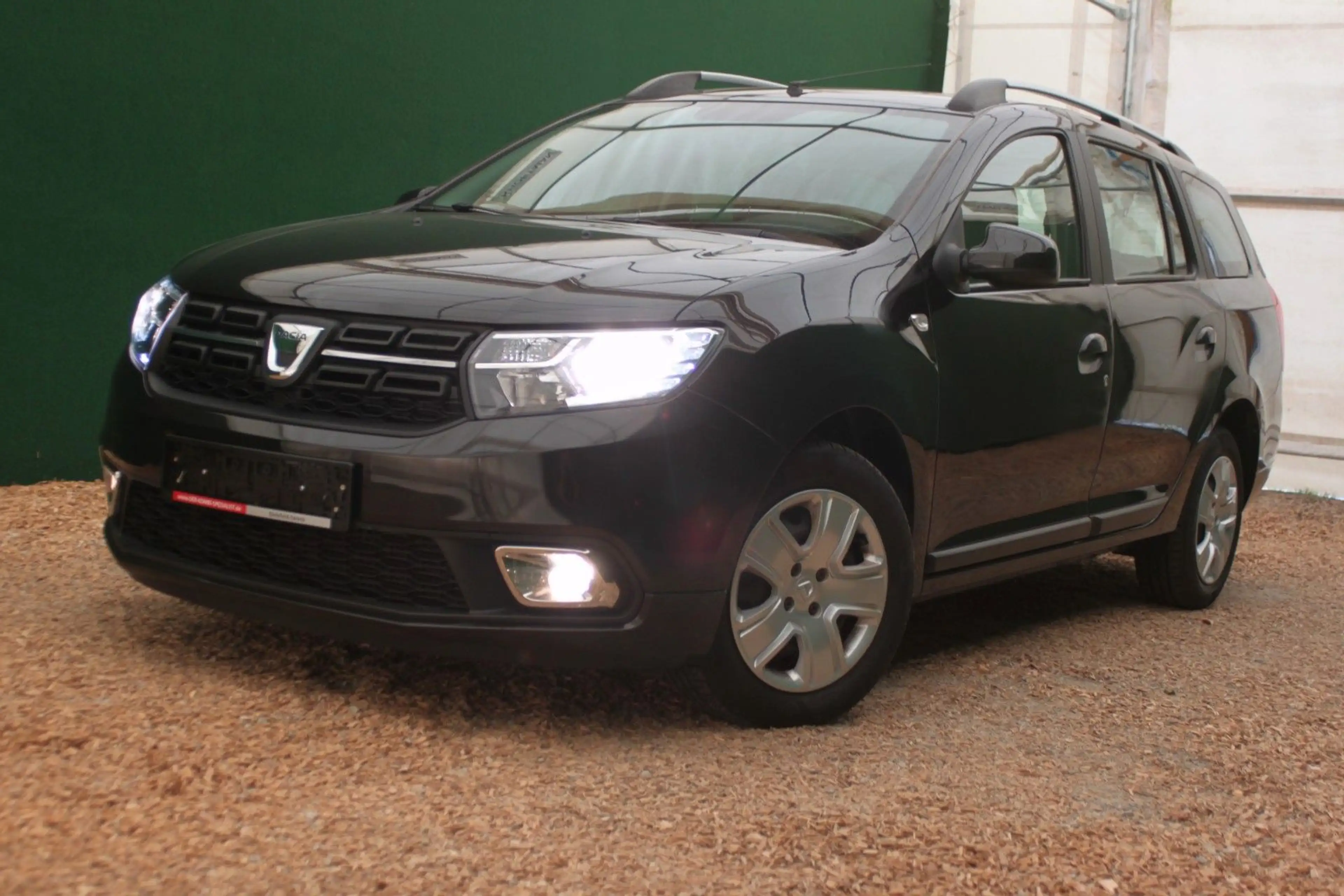 Dacia Logan MCV II/ Klima/ Navi/ Bluetooth/ PDC/ 56tkm — photo 3