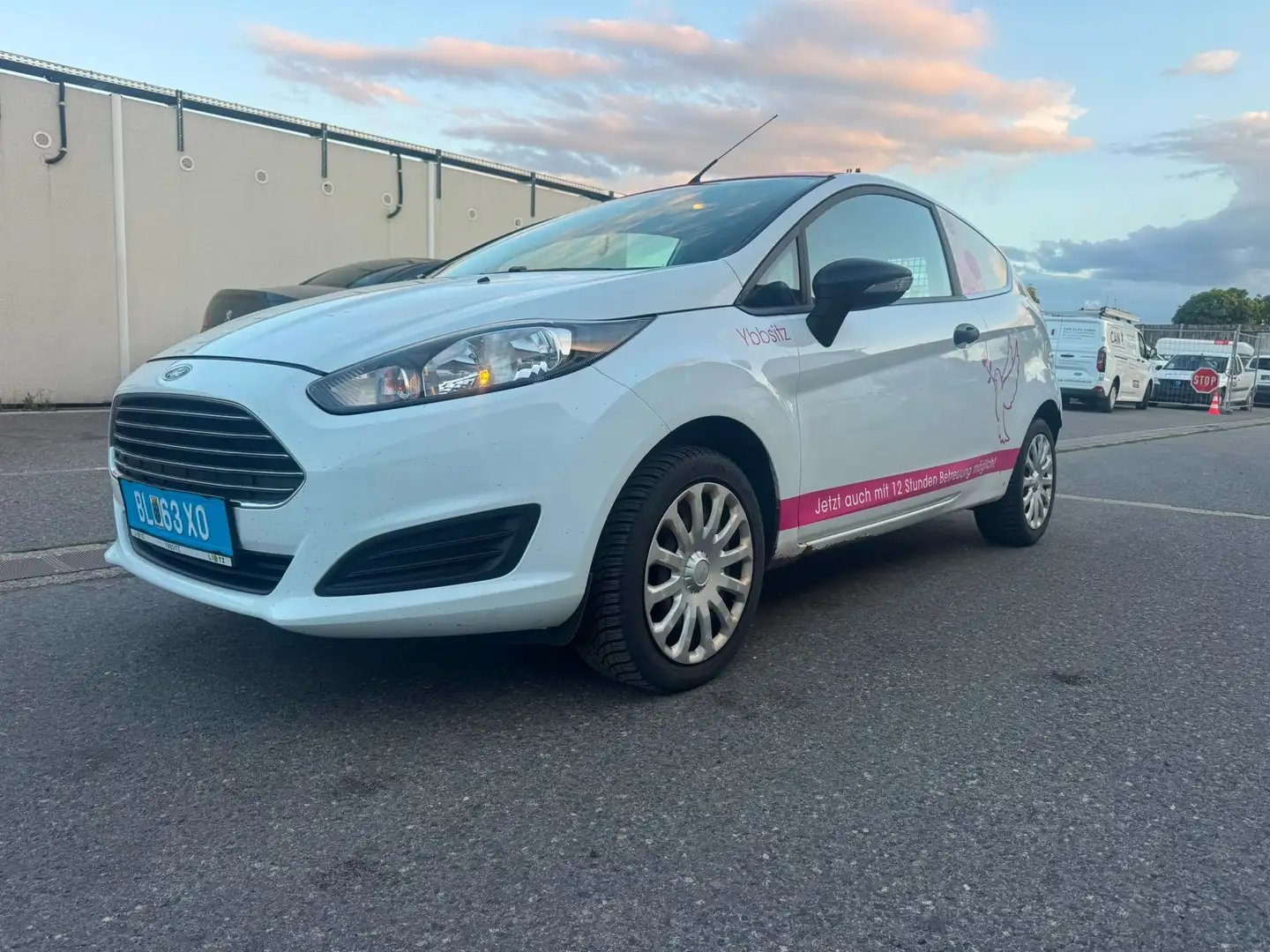 Ford fIESTA VAN 1,2I Weiß - 1