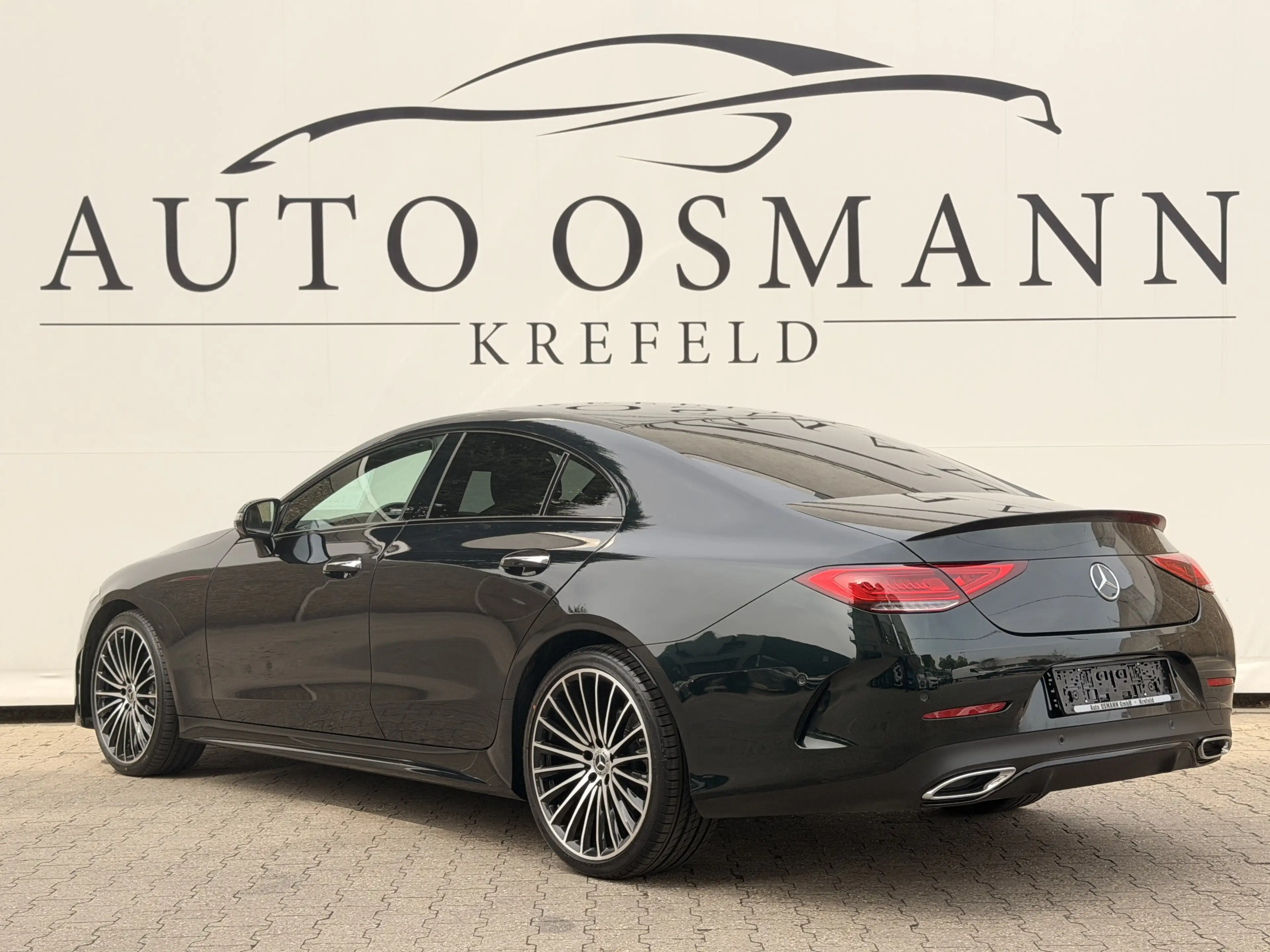 Mercedes-Benz CLS 300 d 4M AMG Line *Night* Burmester* 360°*.. — photo 2