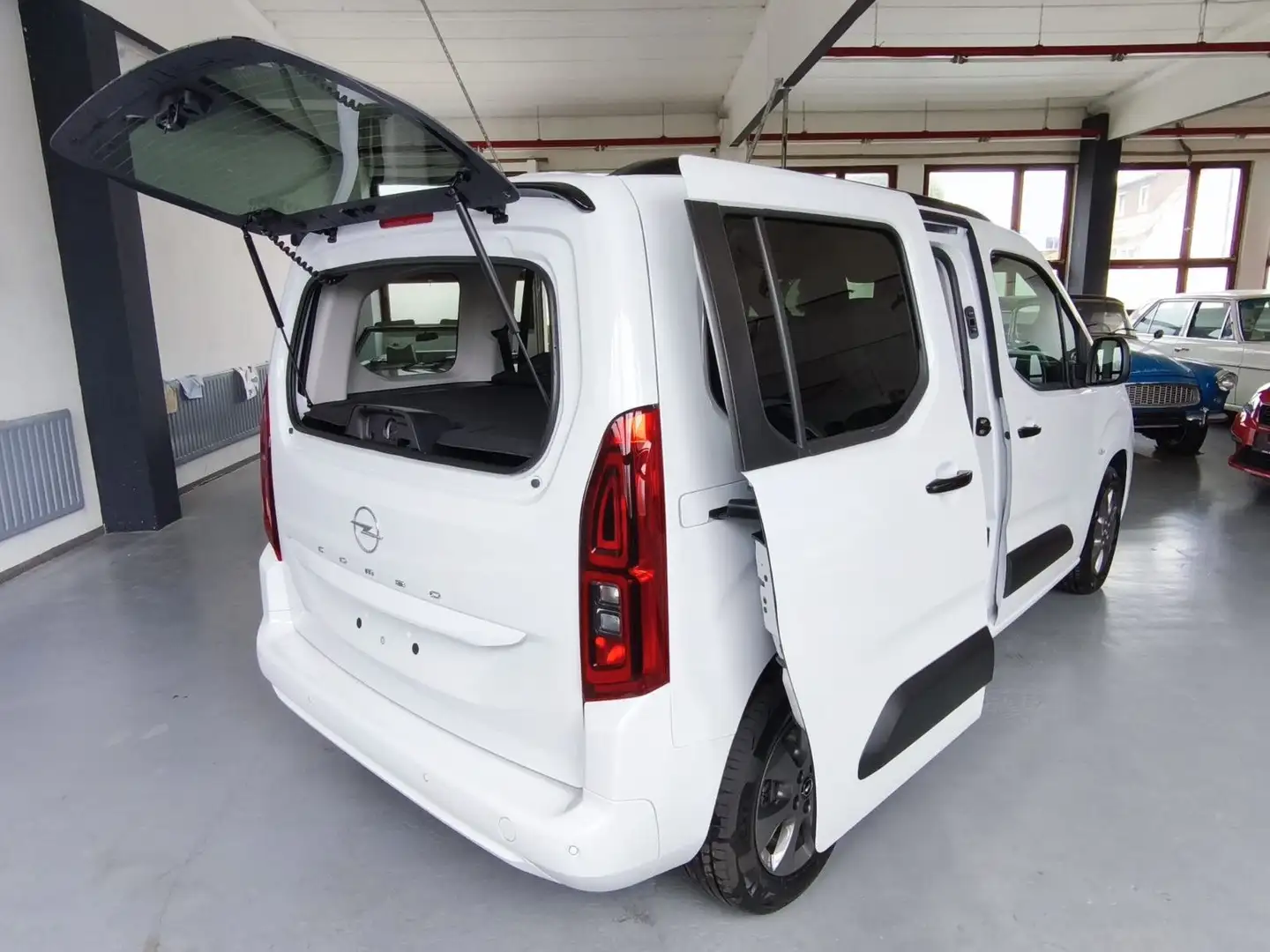 Opel Combo Life Edition-Style-LED,SHZ,ALU,5 Sitze,M1 Білий - 2