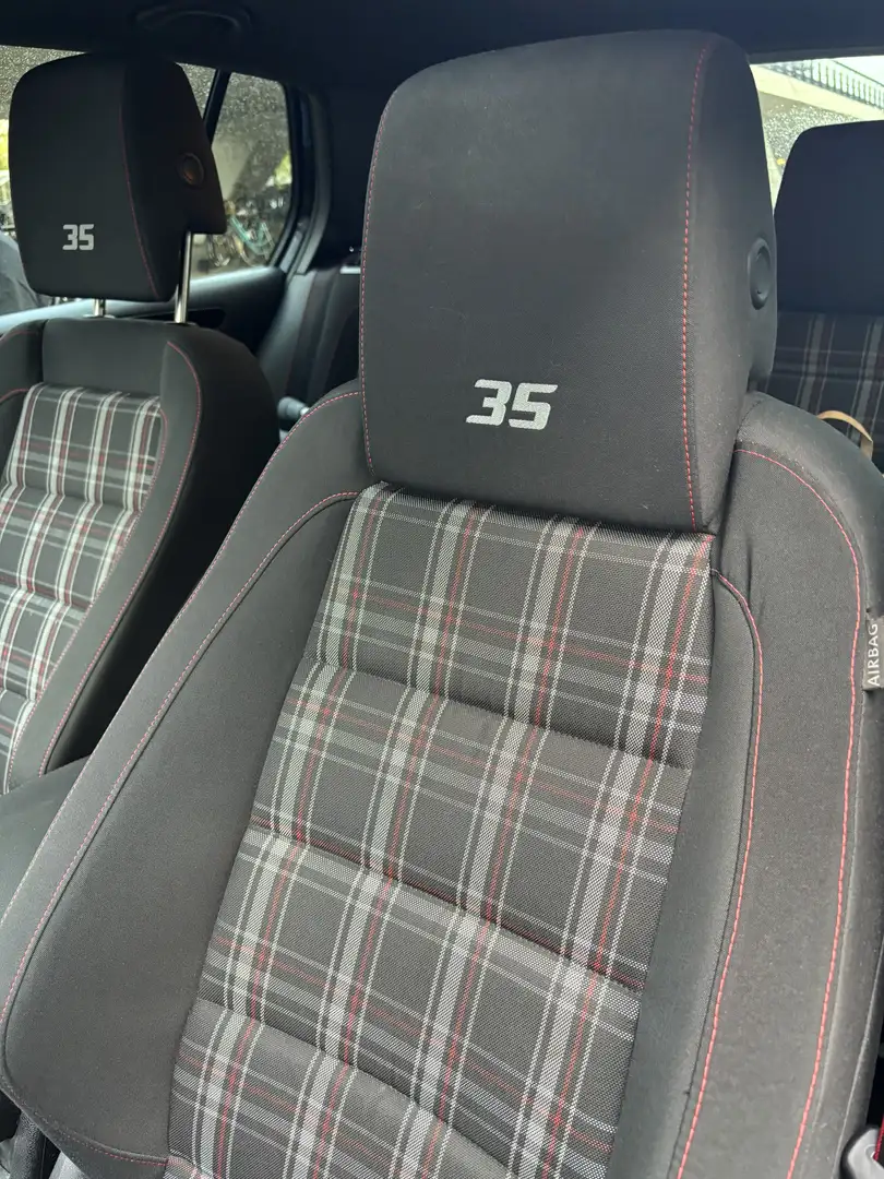 Volkswagen Golf GTI 2.0 DSG Edition 30 - 2