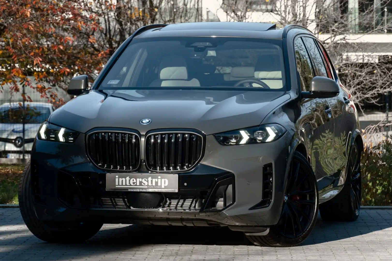 BMW X5 50e M SPORT.LUFTF.PANO.DR.ASS.PRO.360.AHK.22" Gris - 1