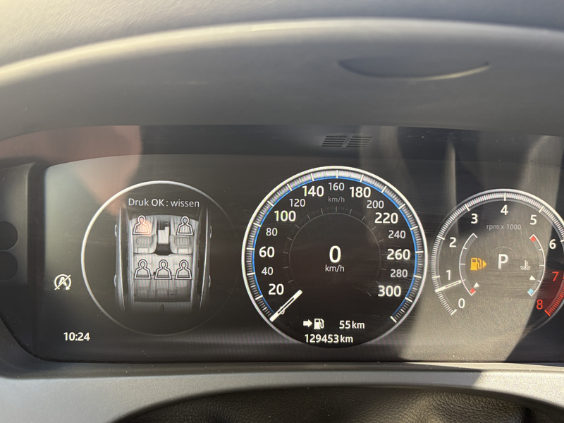 Jaguar F-Pace 2.0 Portfolio AWD 25t / AUTOMAAT / PANORAMADAK / M — photo 12