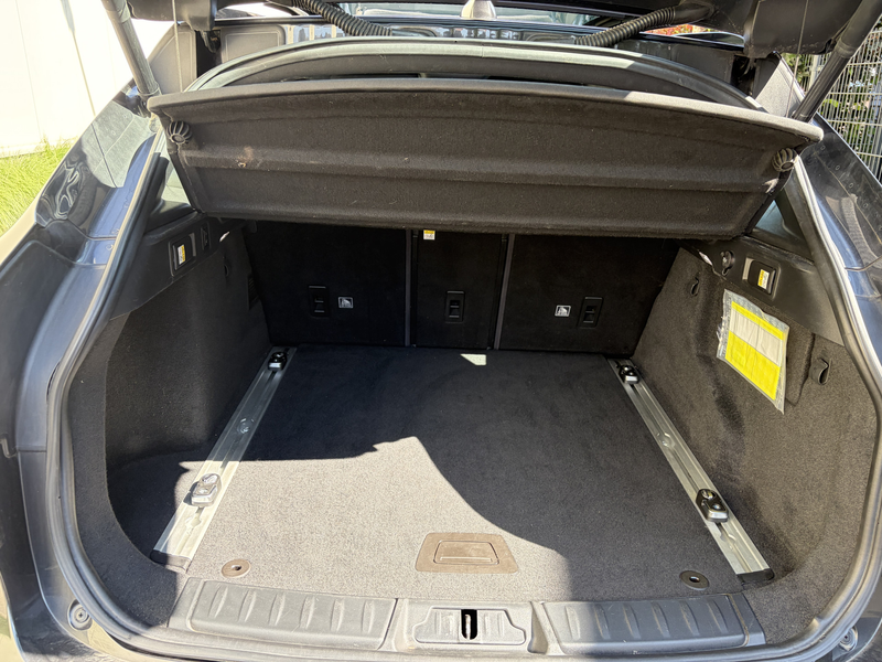 Jaguar F-Pace 2.0 Portfolio AWD 25t / AUTOMAAT / PANORAMADAK / M — photo 23