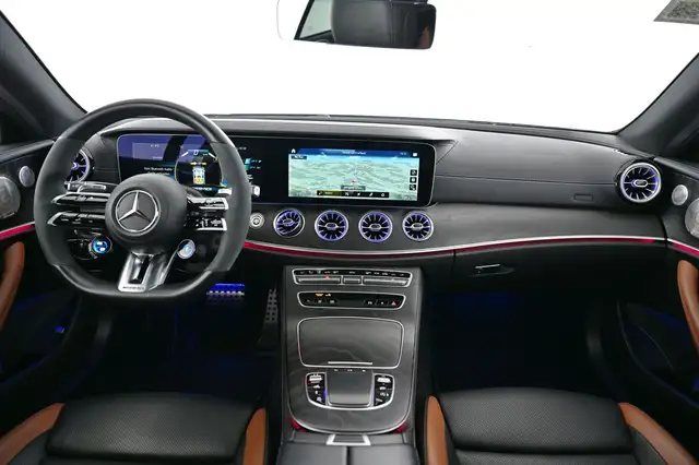 Mercedes-Benz E-Class view 16