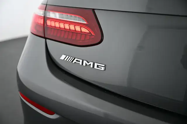 Mercedes-Benz E-Class view 13