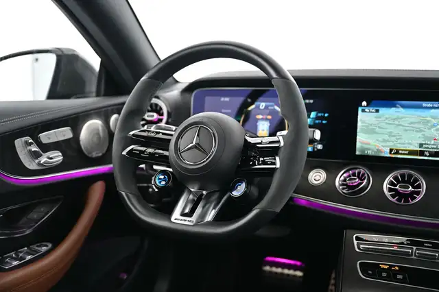 Mercedes-Benz E-Class view 19