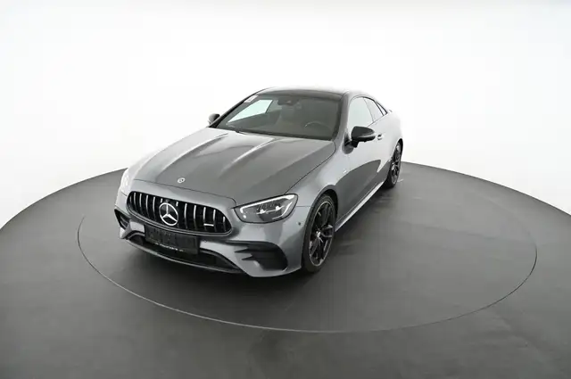 Mercedes-Benz E-Class view 11