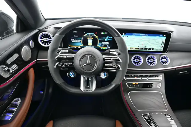 Mercedes-Benz E-Class view 17