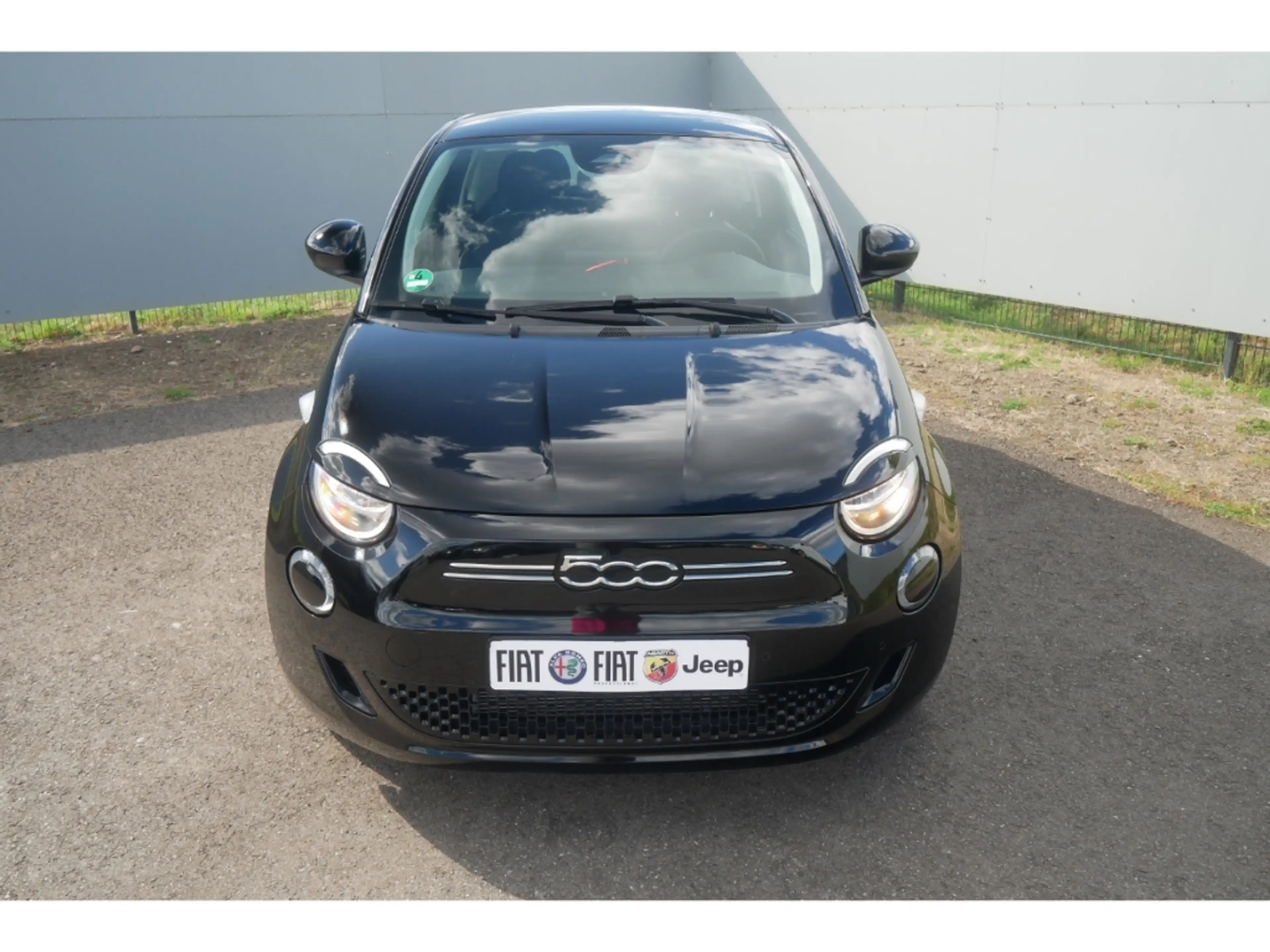 Fiat 500e AT 42 Kwh 118PS KOMFORT KAMERA SHZ ALU — photo 8