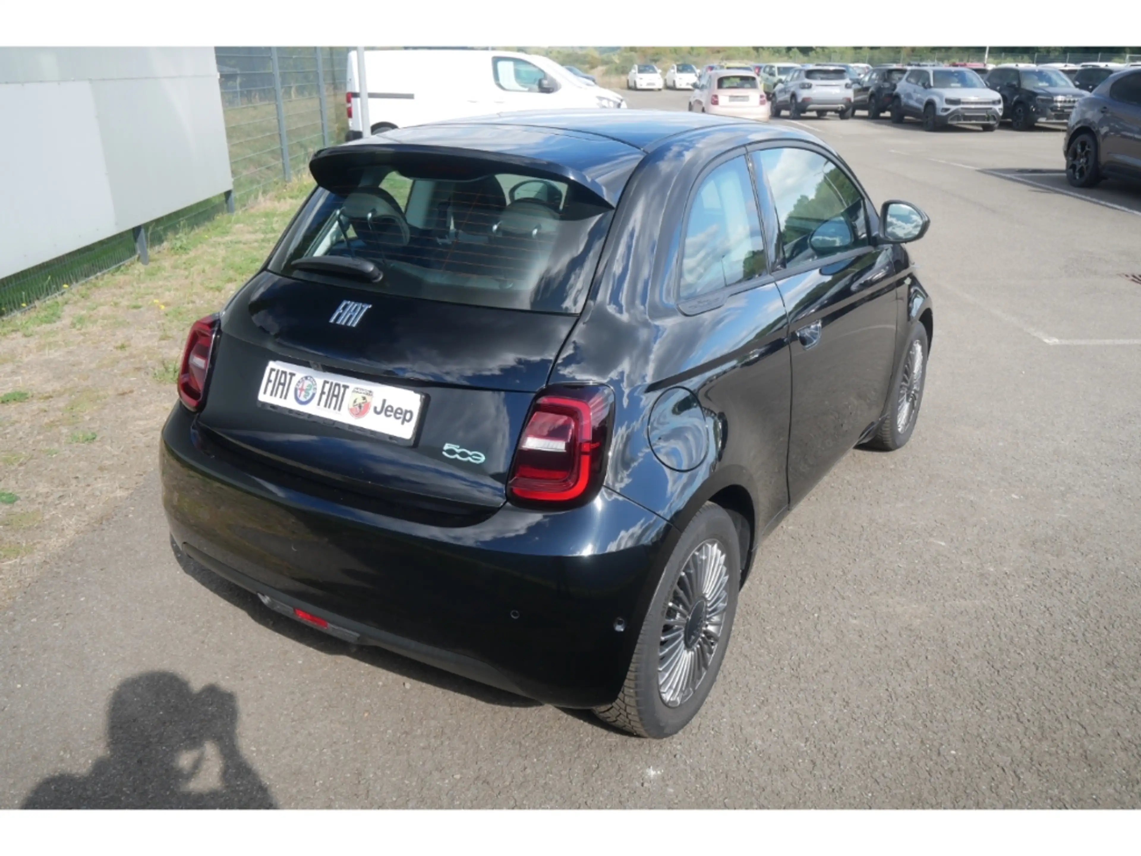 Fiat 500e AT 42 Kwh 118PS KOMFORT KAMERA SHZ ALU — photo 3