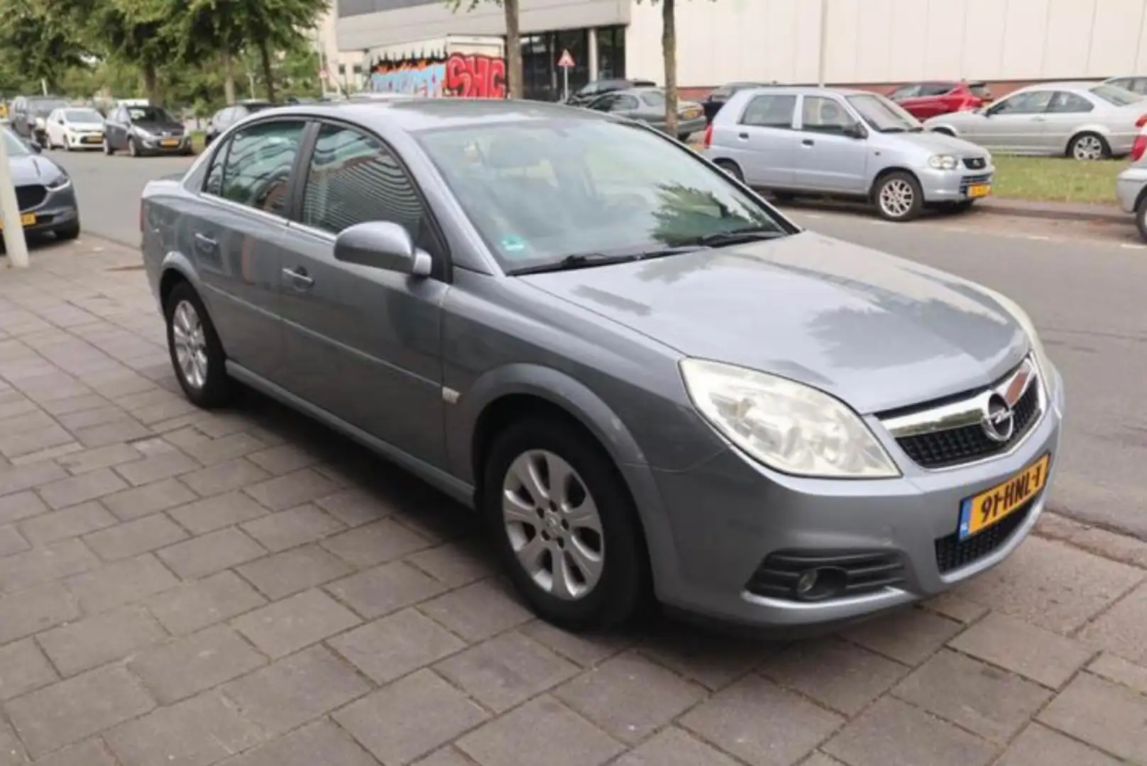 Opel Vectra 1.6-16V Business Gri - 1