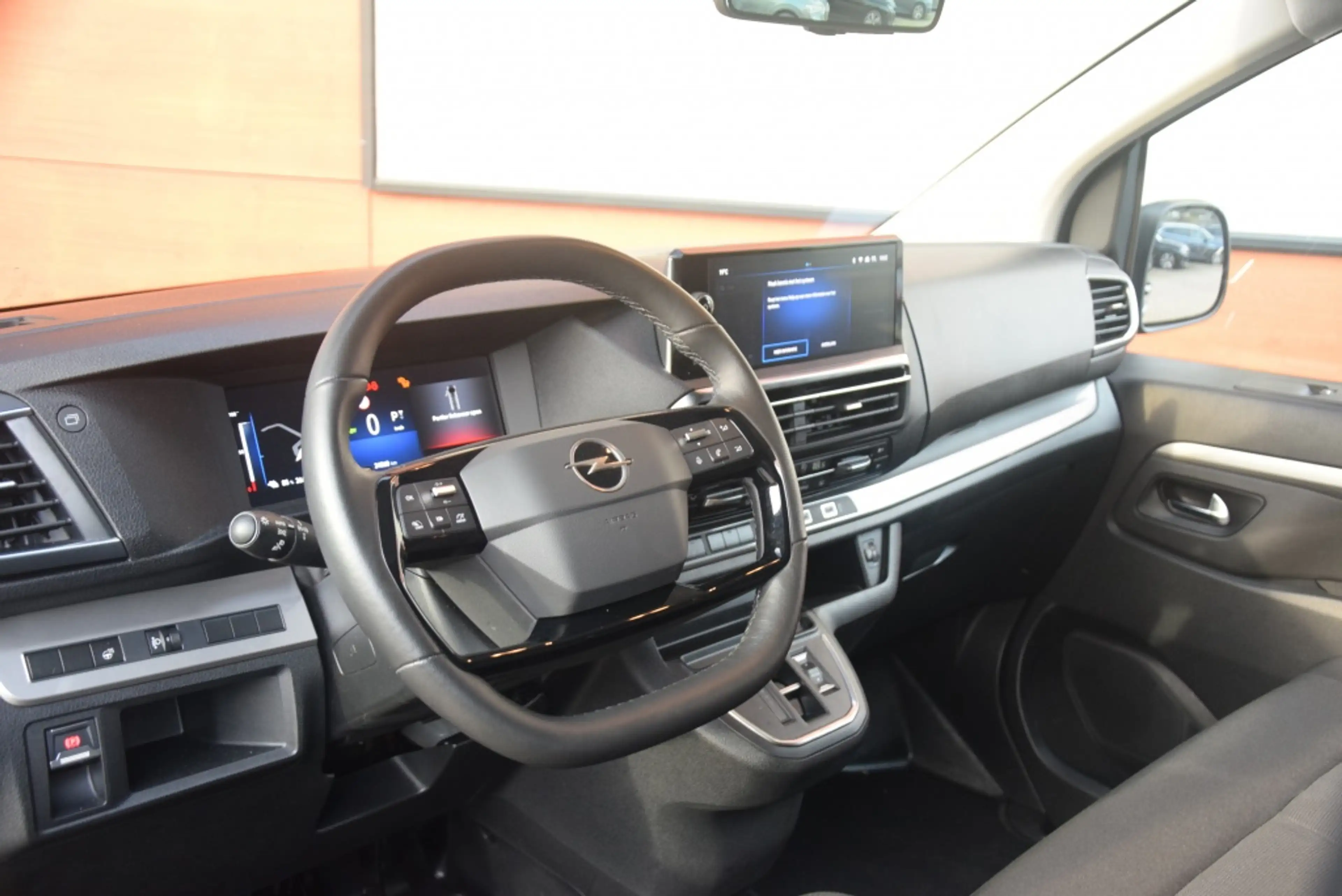 Opel Vivaro-e Electric L2 75kWh Facelift/Bank/PDC/Carplay — photo 6