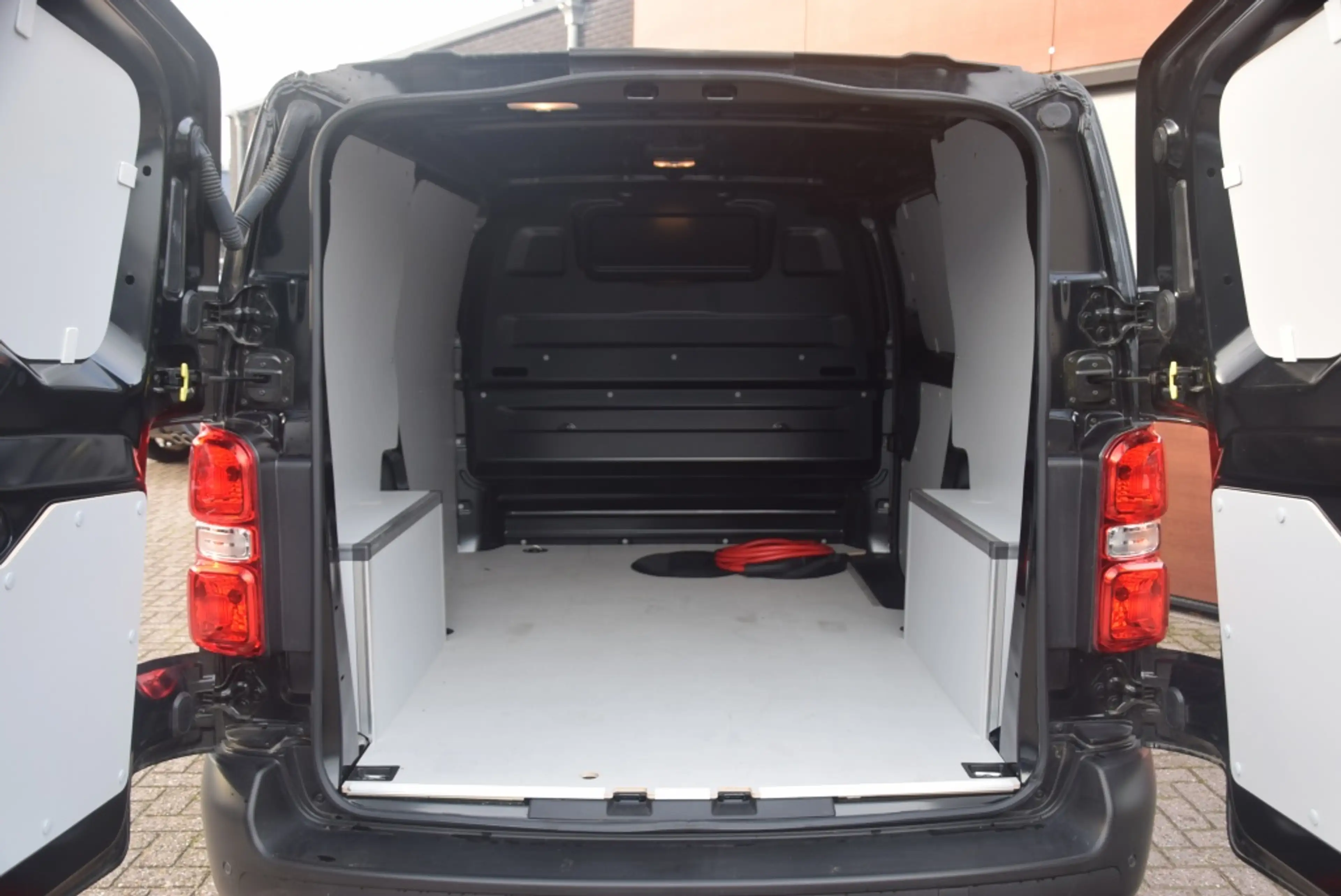 Opel Vivaro-e Electric L2 75kWh Facelift/Bank/PDC/Carplay — photo 8