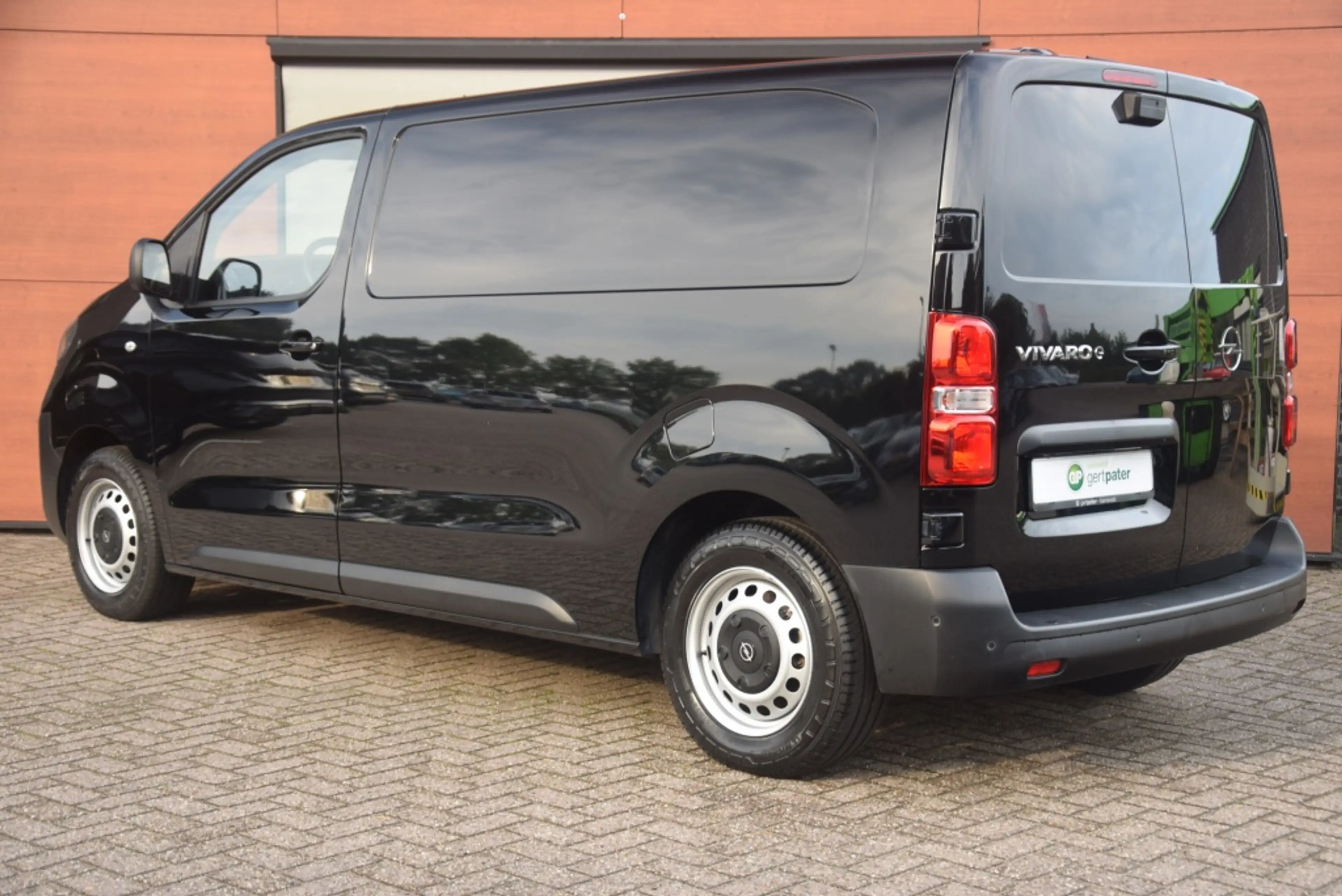Opel Vivaro-e Electric L2 75kWh Facelift/Bank/PDC/Carplay — photo 2
