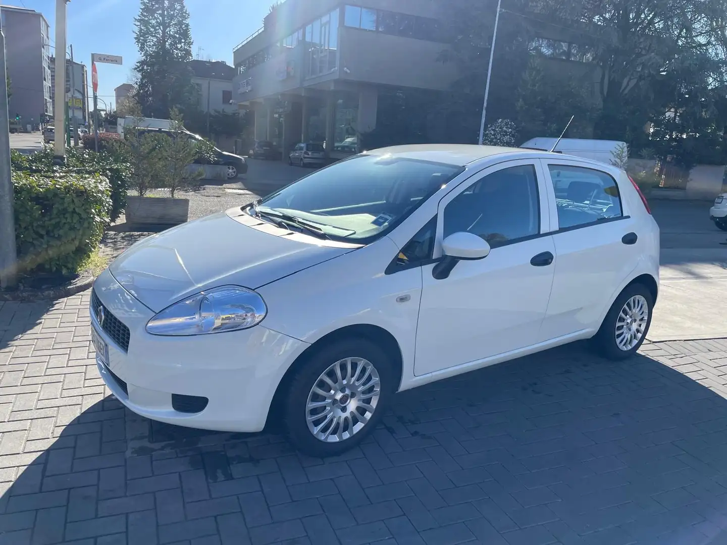 Fiat Grande Punto 1.4 Actual easypower Gpl 77cv 5p - 1