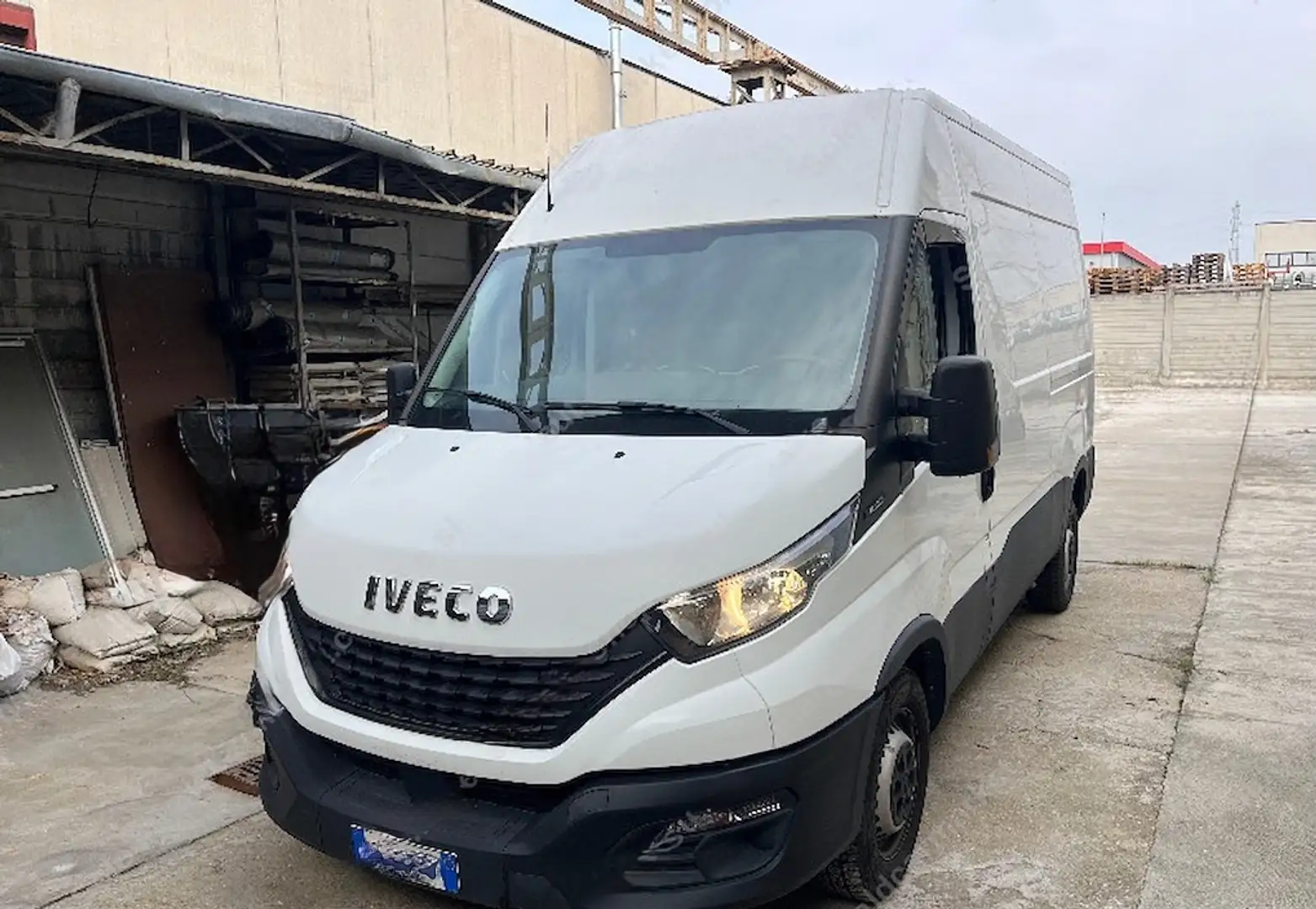 Iveco Daily L2H2 * 18.000KM * Blanc - 1