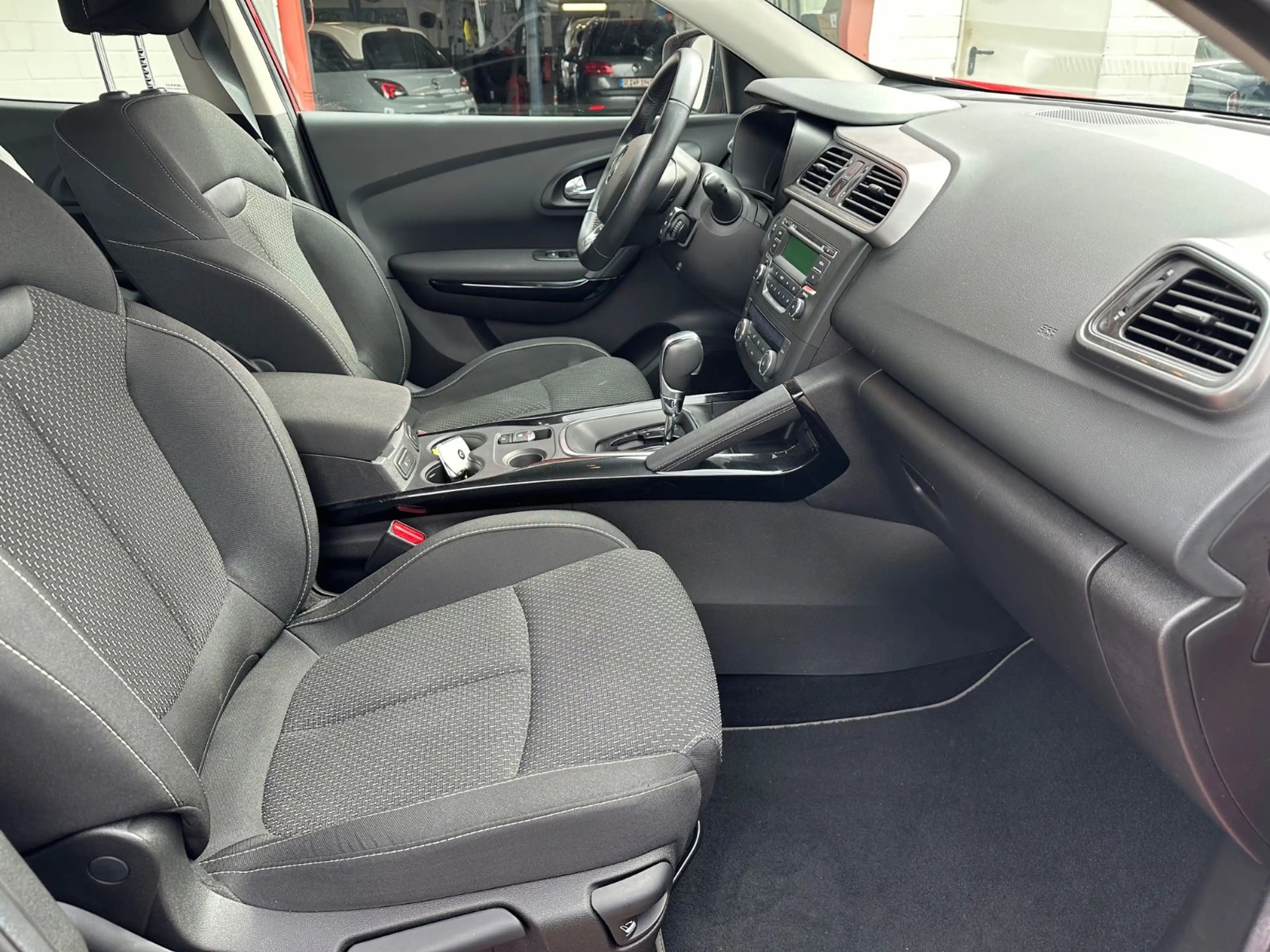 Renault Kadjar Experience/SHZ/AUT/2HD/PDC/TEMP — photo 13