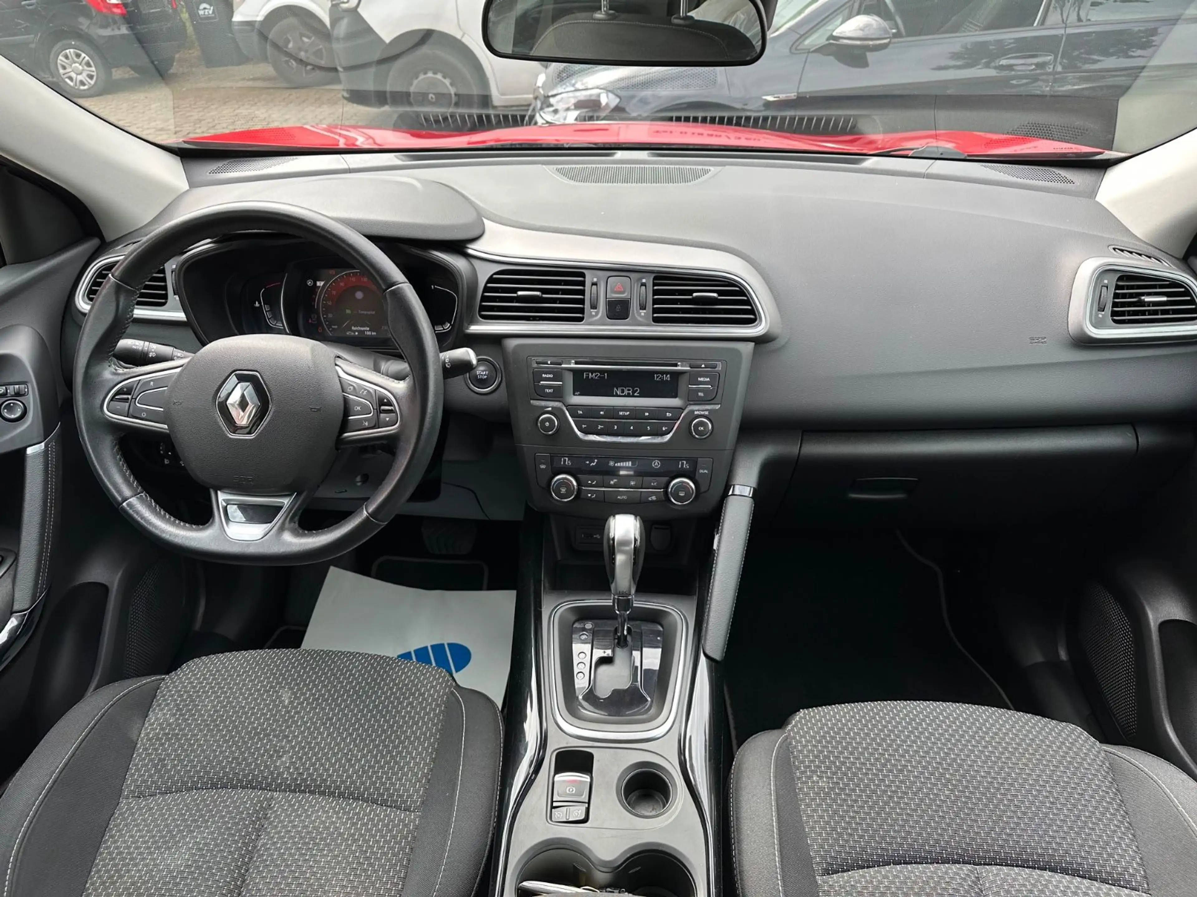 Renault Kadjar Experience/SHZ/AUT/2HD/PDC/TEMP — photo 11