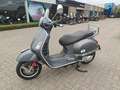 Vespa GTS 300 Grijs - thumbnail 4