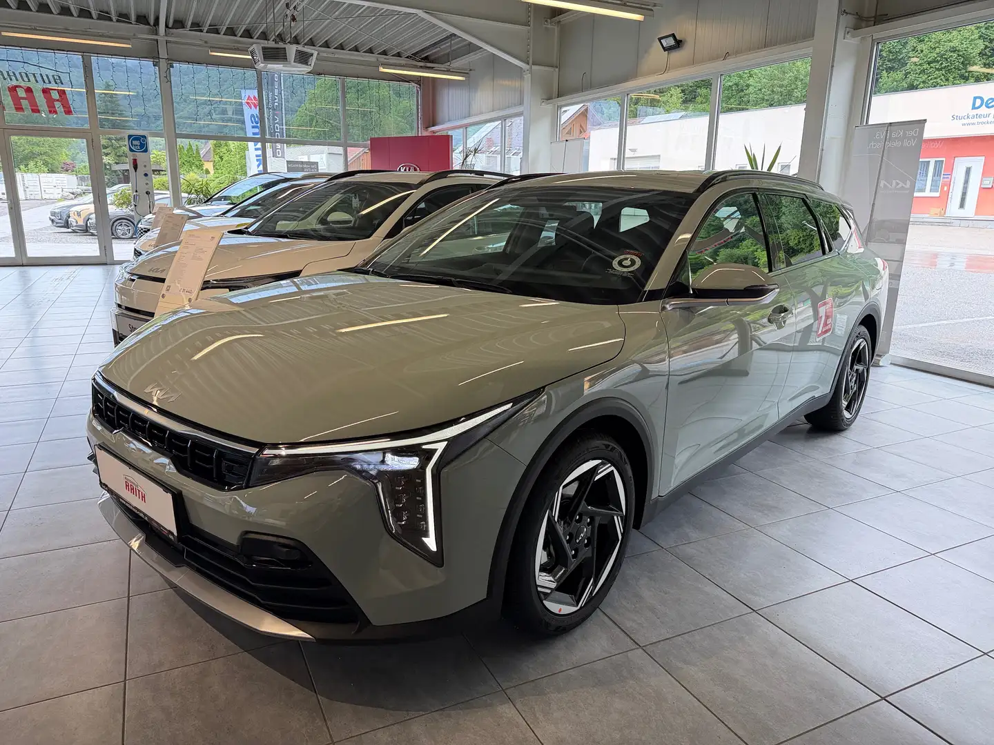 Kia K4 K4 WGN 1,0 TGDI 48V Gold 7DCT Grün - 1