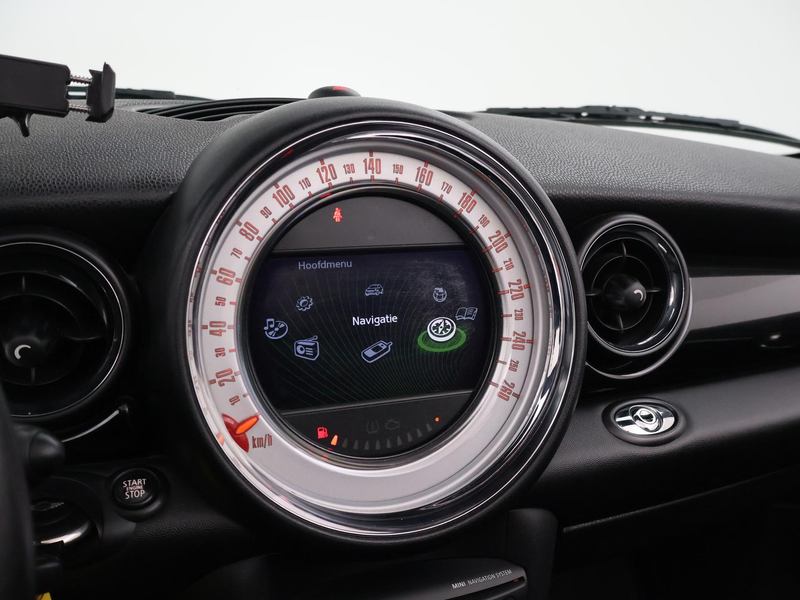 MINI Cabrio 2.0 SD 143 PK DIESEL CHILI + STOELVERW. | L — photo 28