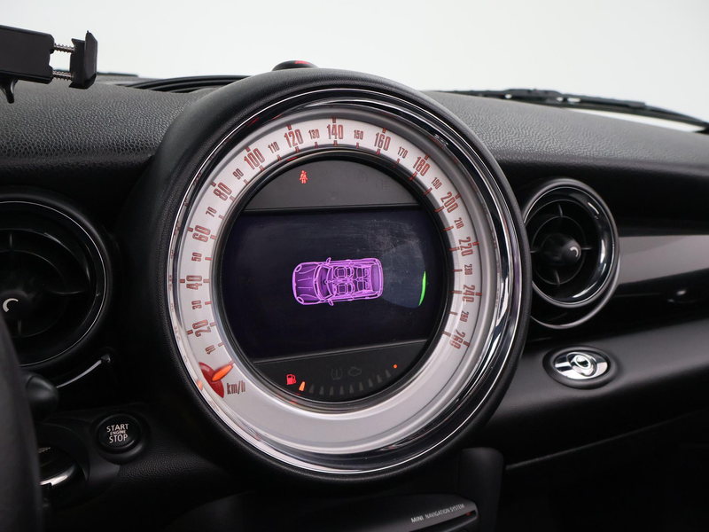 MINI Cabrio 2.0 SD 143 PK DIESEL CHILI + STOELVERW. | L — photo 26