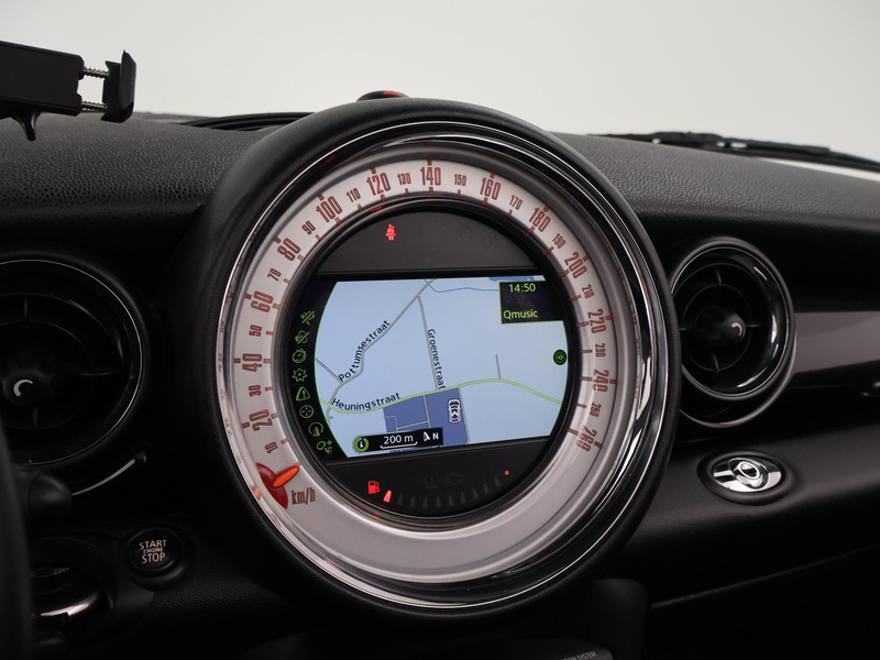 MINI Cabrio 2.0 SD 143 PK DIESEL CHILI + STOELVERW. | L — photo 21