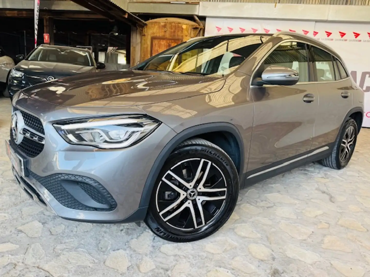 Mercedes-Benz GLA 200 200d 8G-DCT Gris - 2