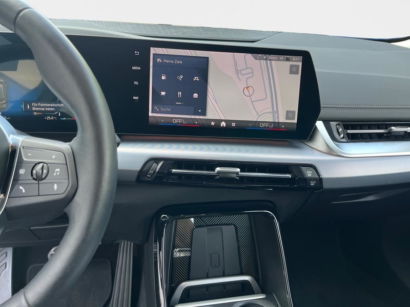 BMW 218 Luxury Line — photo 10