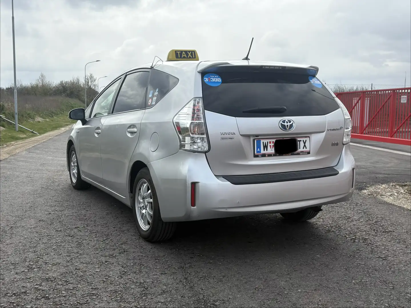 Toyota Prius+ 1,8 VVT-i Hybrid Business - 2