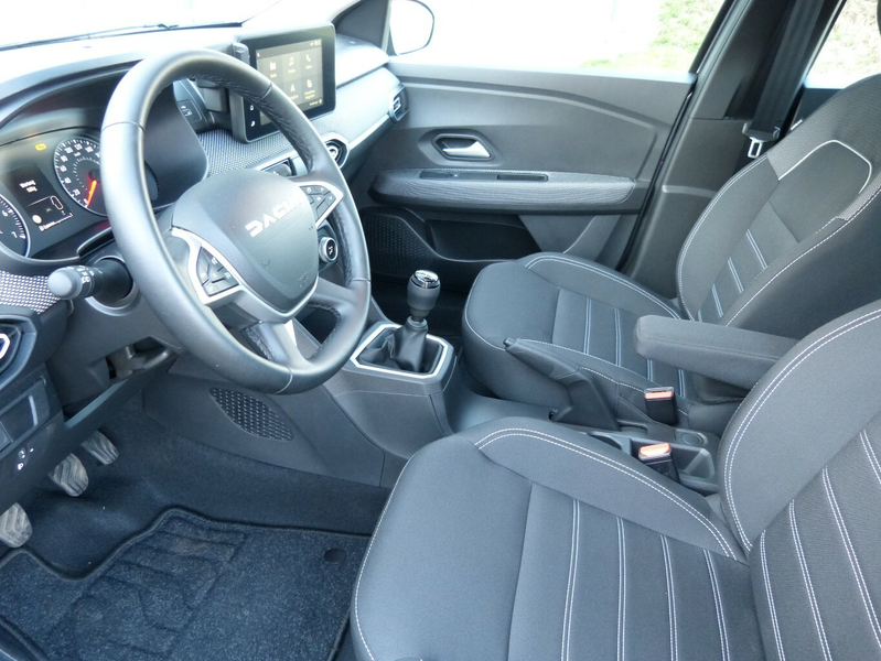 Dacia Sandero Expression TCE 90[KLIMA/CAM/SHZ/NAVI] — photo 9