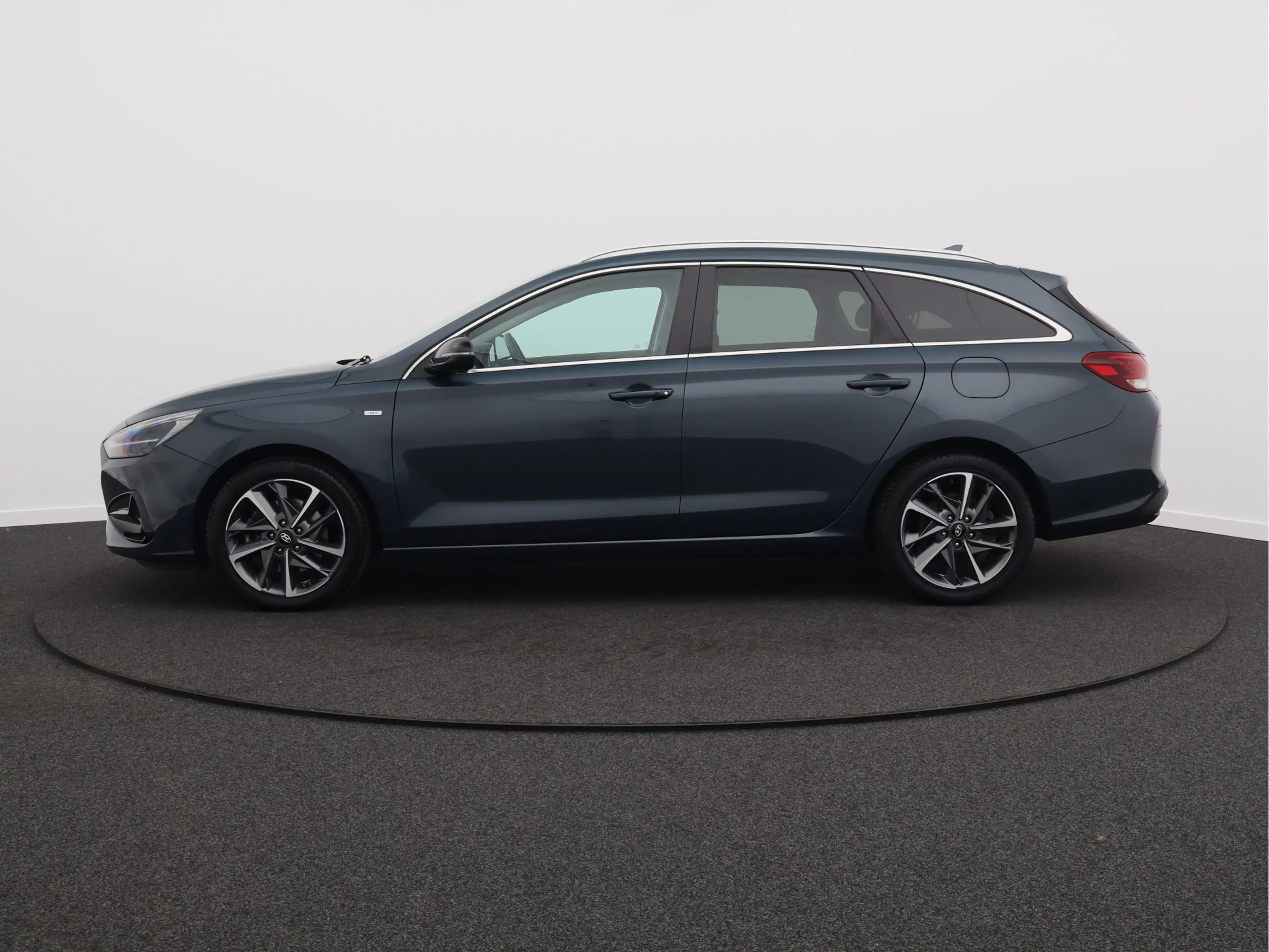 Hyundai i30 Wagon 1.5 T-GDi MHEV Premium/ lage km/ trekhaak af — photo 10