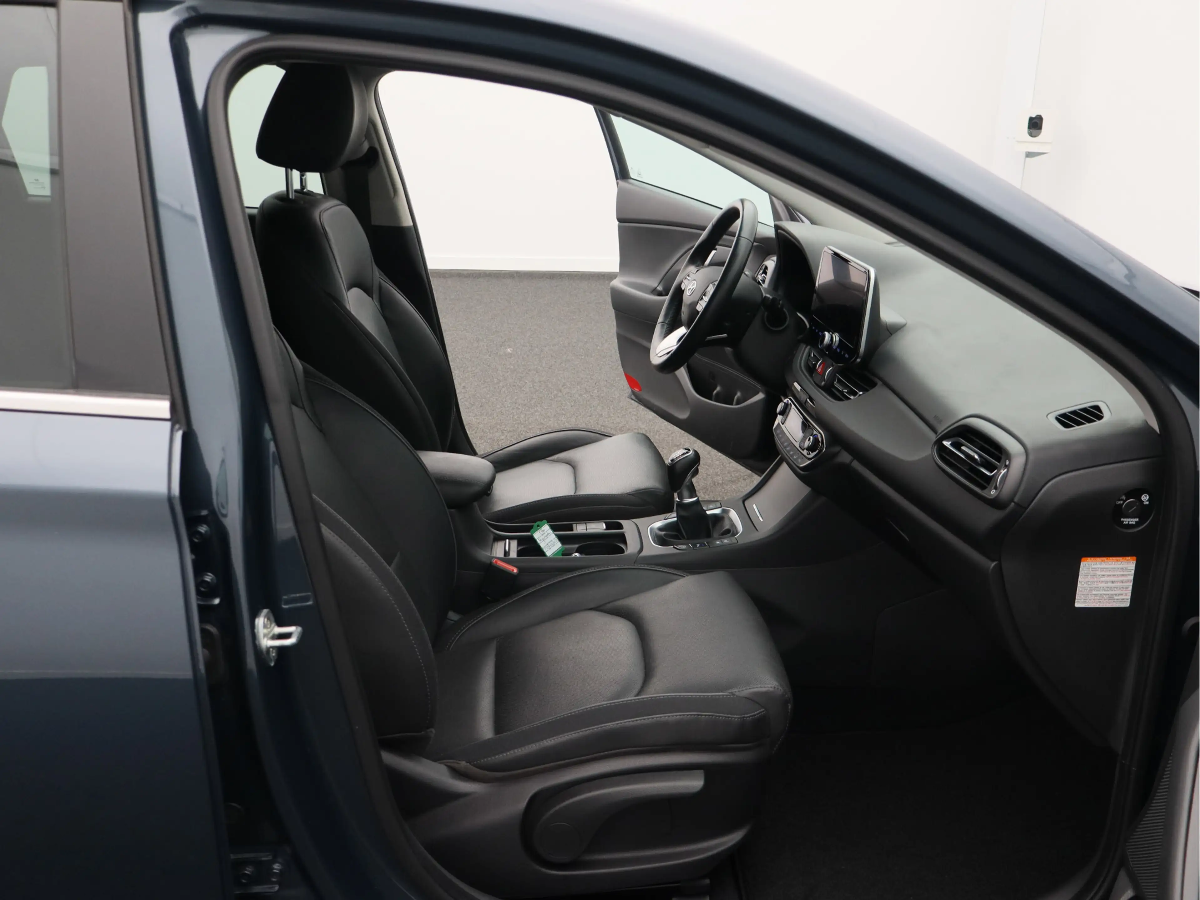 Hyundai i30 Wagon 1.5 T-GDi MHEV Premium/ lage km/ trekhaak af — photo 21