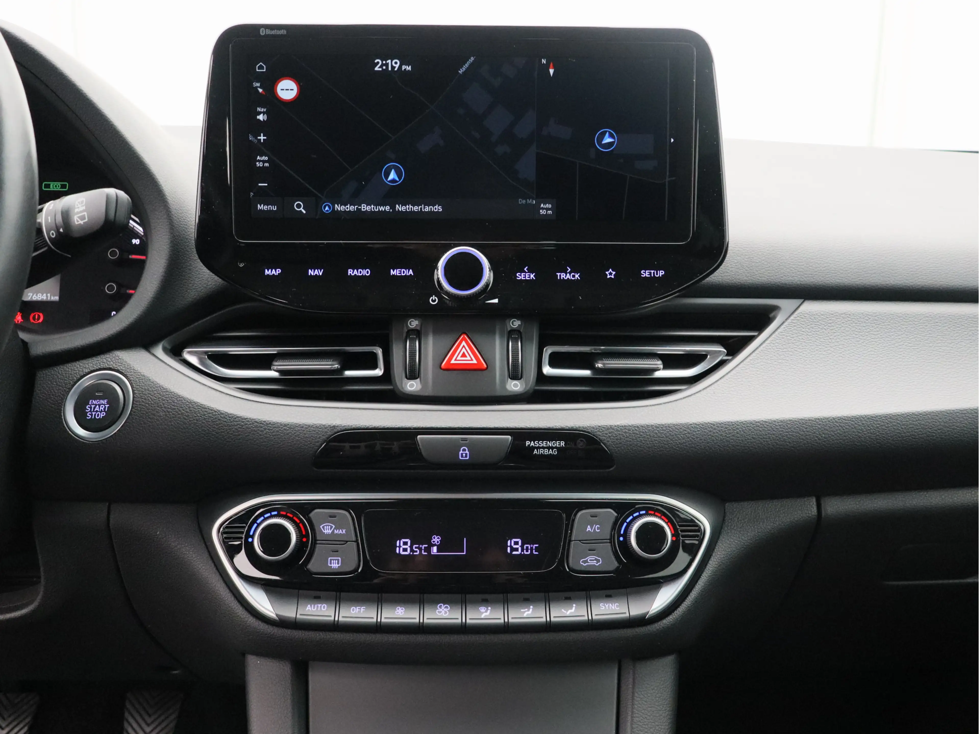 Hyundai i30 Wagon 1.5 T-GDi MHEV Premium/ lage km/ trekhaak af — photo 29