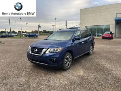  2017 Nissan Pathfinder SL 4WD   