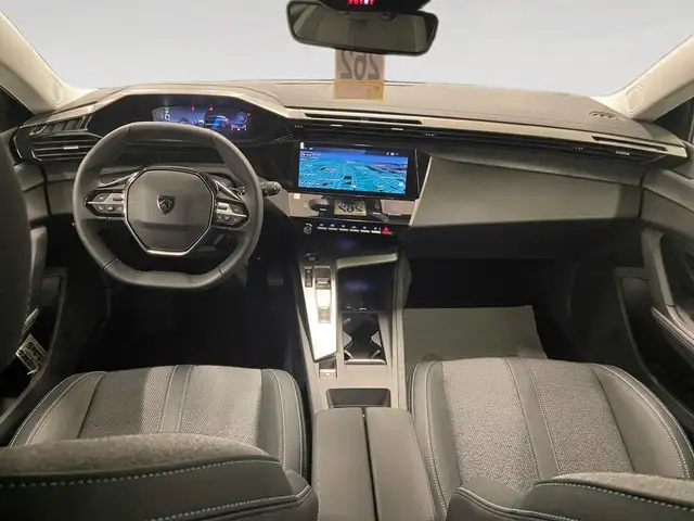Peugeot 308 view 6