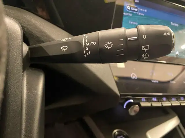 Peugeot 308 view 14