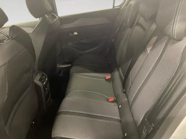 Peugeot 308 view 8